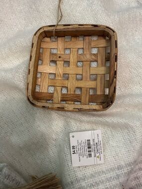NWT Mini Basket